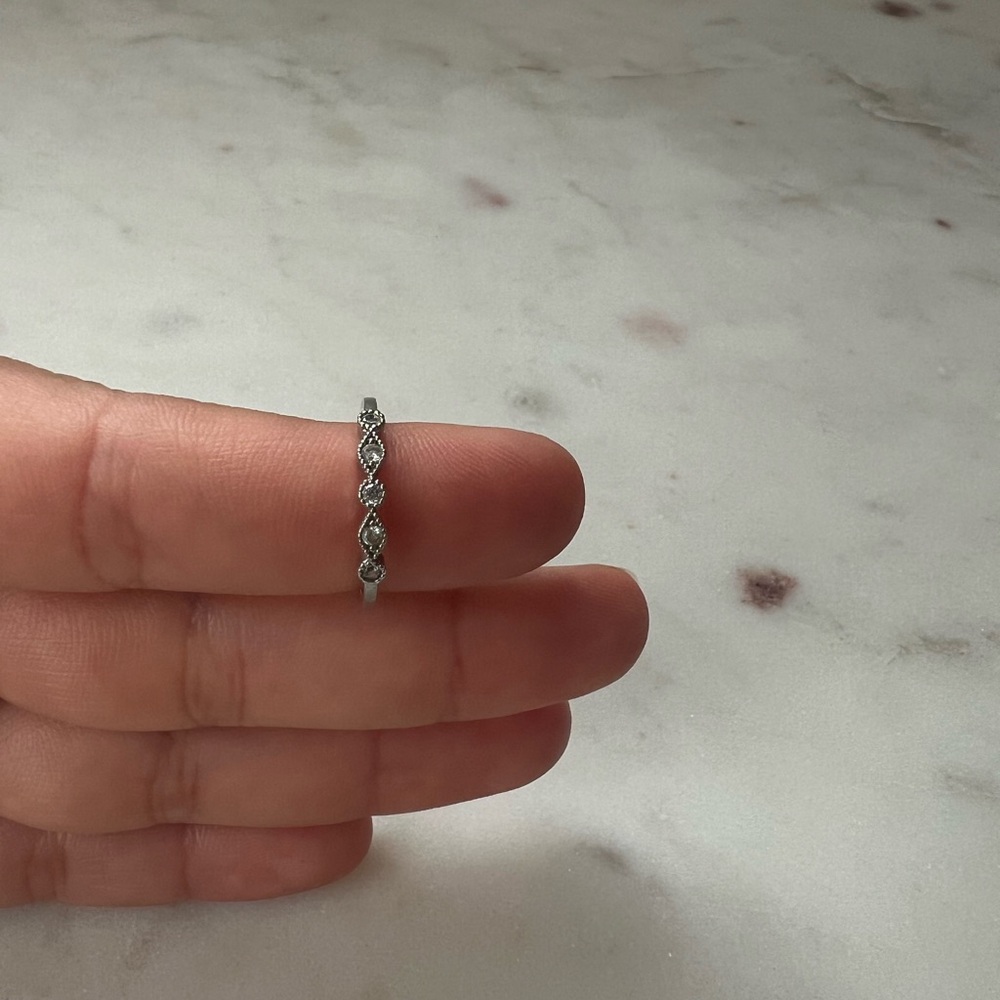 Elegant Silver Women's Ring